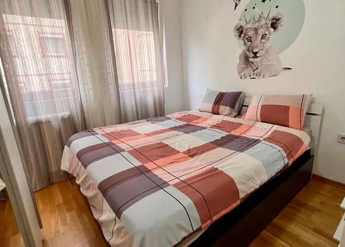 Ana Diamond Luxe Apartment